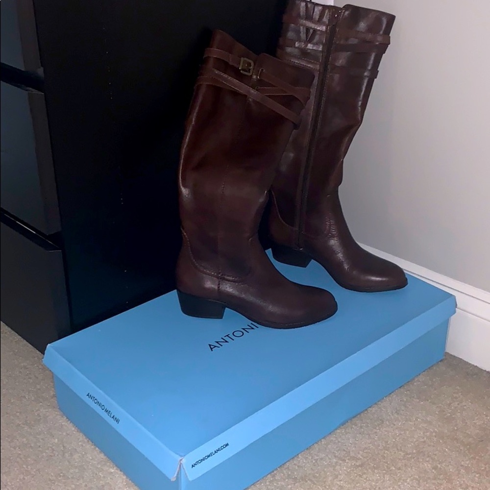 Never been worn brown boots!